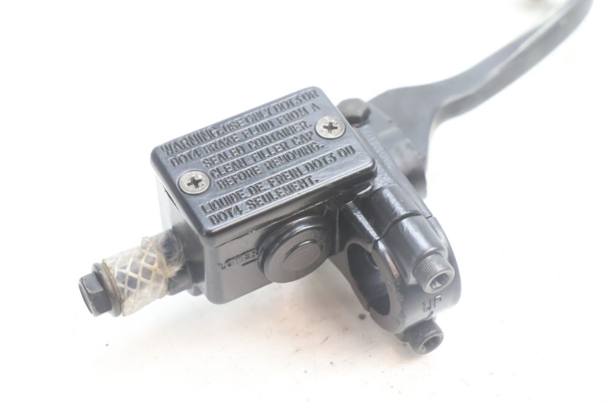 photo de FRONT BRAKE MASTER CYLINDER PEUGEOT KISBEE 2T 50 (2010 - 2017) - Zoom on usage condition