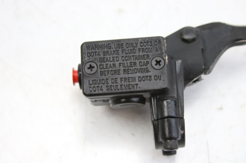 photo de FRONT BRAKE MASTER CYLINDER PEUGEOT KISBEE 4T 50 (2018 - 2022) - Alternative perspective