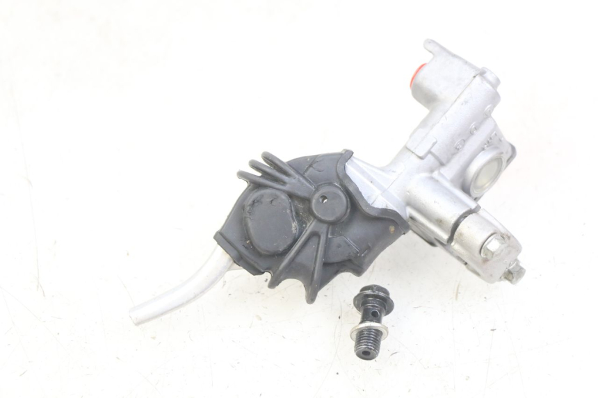 photo de FRONT MASTER CYLINDER KAWASAKI KX 85 (2001 - 2013) - Zoom on usage condition