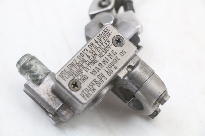 photo de FRONT BRAKE MASTER CYLINDER KAWASAKI KX 85 (2014 - 2021) - Technical close-up