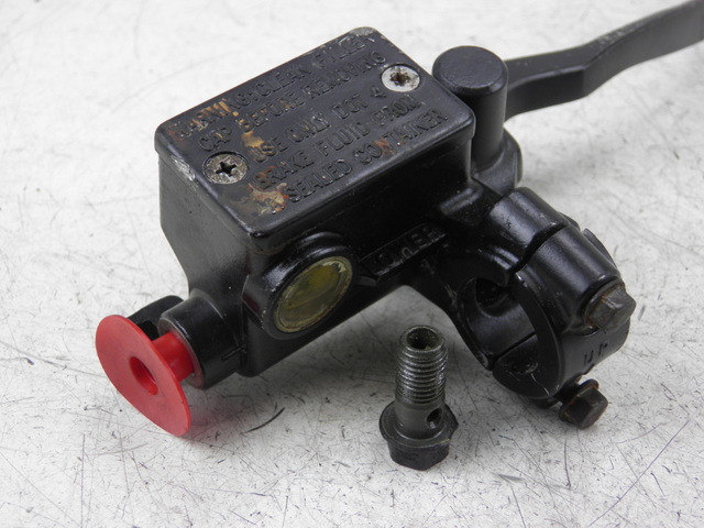 photo de FRONT BRAKE MASTER CYLINDER KYMCO QUANNON 125 (2007 - 2014) - Product overview