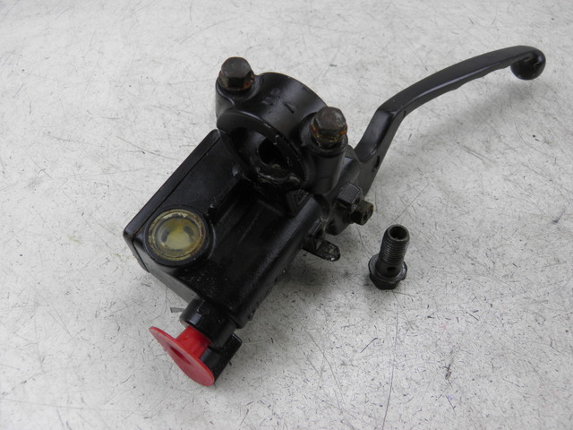 photo de FRONT BRAKE MASTER CYLINDER KYMCO QUANNON 125 (2007 - 2014) - Checked used part