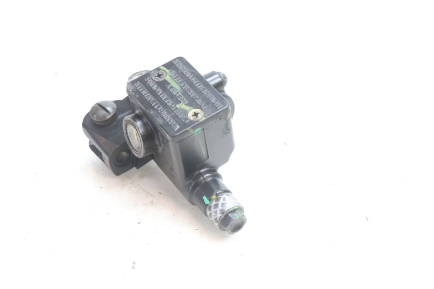 photo de FRONT BRAKE MASTER CYLINDER PIAGGIO LIBERTY IGET 4T 50 (2021 - 2025) - Product overview