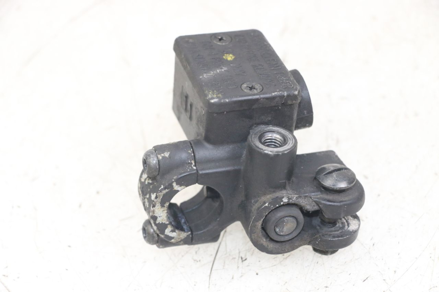 photo de FRONT BRAKE MASTER CYLINDER PIAGGIO LIBERTY 125 (2009 - 2013) - Alternative perspective