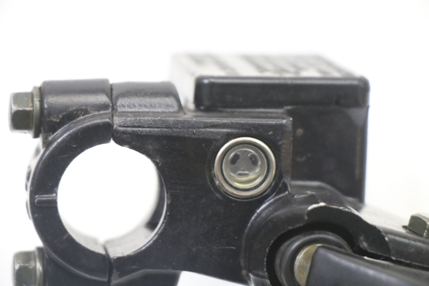 photo de FRONT BRAKE MASTER CYLINDER LONGJIA SHARPY 125 (2020 - 2024) - Technical close-up