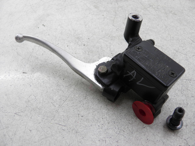 photo de FRONT BRAKE MASTER CYLINDER MBK WAAP 125 (2008 - 2013) - Main view