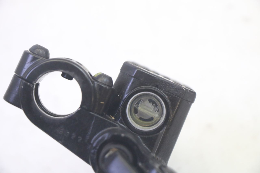 photo de FRONT BRAKE MASTER CYLINDER PIAGGIO MP3 HPE 350 (2018 - 2020) - Technical close-up