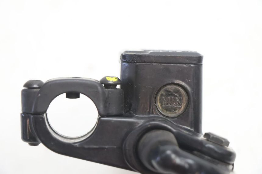 photo de FRONT MASTER CYLINDER PIAGGIO MP3 LT 400 (2007 - 2012) - Technical close-up