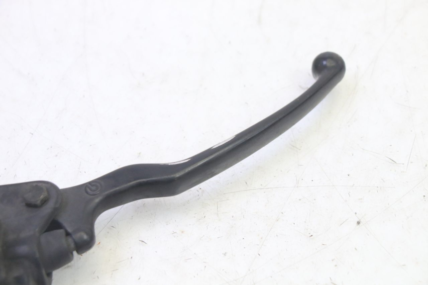 photo de FRONT MASTER CYLINDER PIAGGIO MP3 RL 250 (2006 - 2010) - Zoom on usage condition