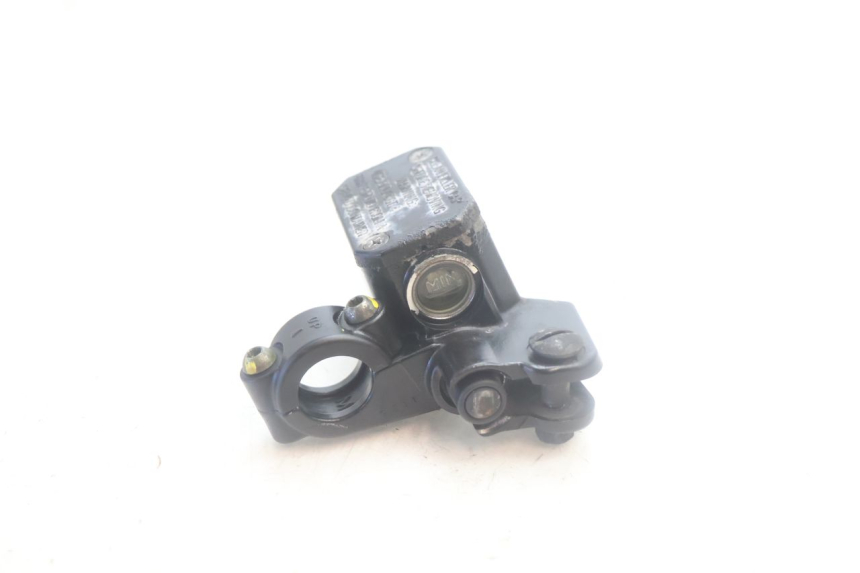 photo de FRONT BRAKE MASTER CYLINDER PIAGGIO MP3 500 (2016 - 2018) - Alternative perspective