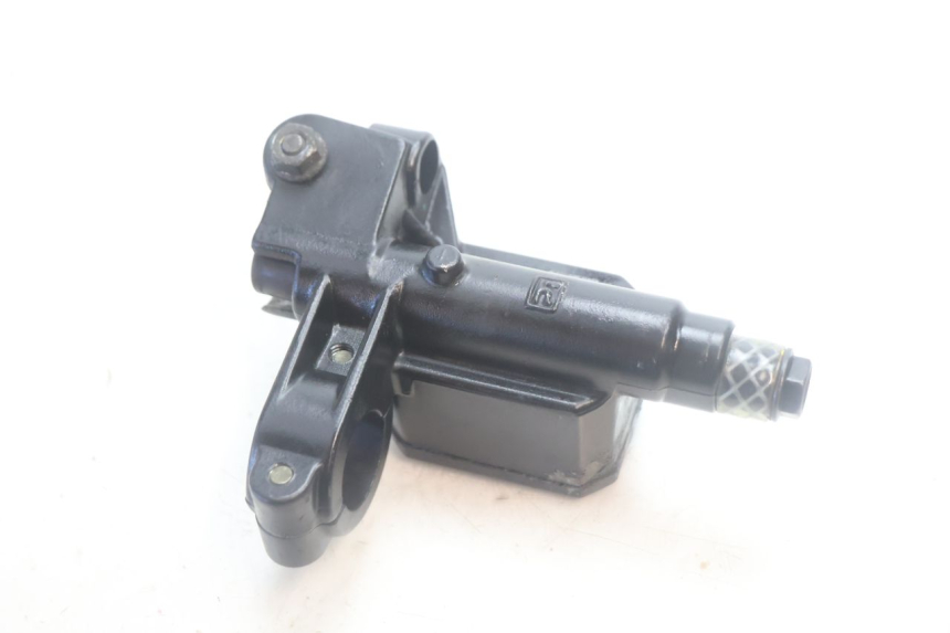 photo de FRONT BRAKE MASTER CYLINDER PIAGGIO MP3 500 (2016 - 2018) - Fixing points details