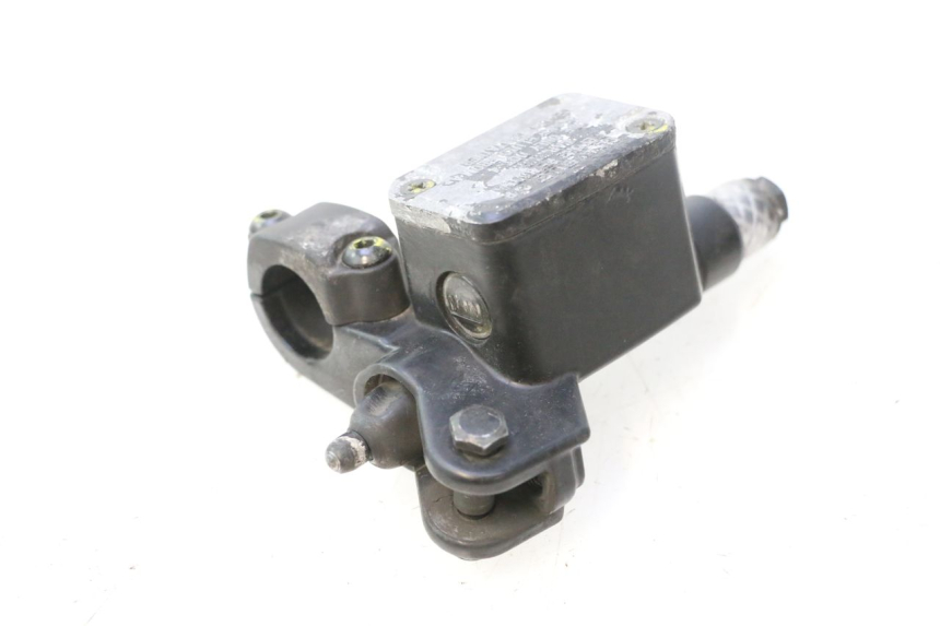 photo de FRONT BRAKE MASTER CYLINDER PIAGGIO MP3 500 (2011 - 2015) - Fixing points details