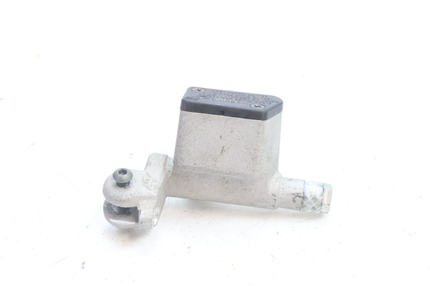 photo de FRONT BRAKE MASTER CYLINDER RIEJU MRT PRO SUPERMOTARD 50 (2007 - 2018) - Technical close-up