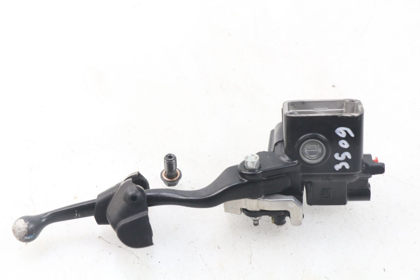 photo de FRONT BRAKE MASTER CYLINDER MBK MW TRYPTIK 125 (2017 - 2022) - Main view