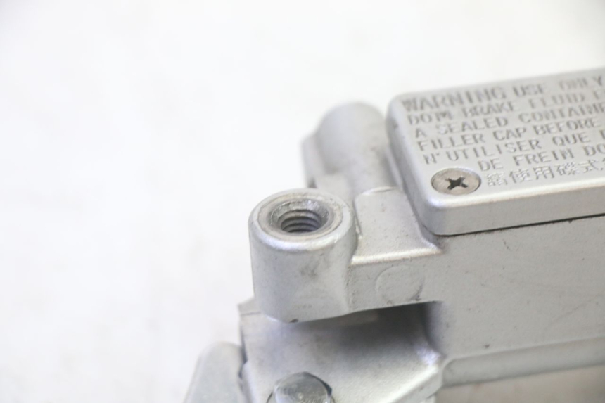 photo de FRONT BRAKE MASTER CYLINDER KYMCO LIKE 4T 50 (2019 - 2025) - Zoom on usage condition