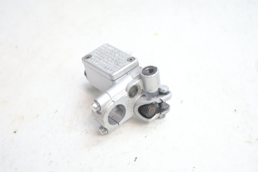 photo de FRONT BRAKE MASTER CYLINDER KYMCO LIKE 4T 50 (2019 - 2025) - Zoom on usage condition