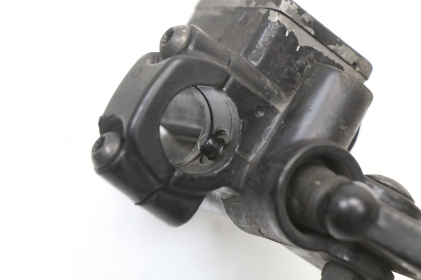 photo de FRONT BRAKE MASTER CYLINDER PIAGGIO NEW TYPHOON 50 (2018 - 2021) - Fixing points details