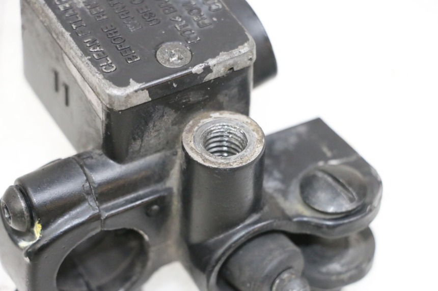 photo de FRONT BRAKE MASTER CYLINDER PIAGGIO NEW TYPHOON 50 (2018 - 2021) - Fixing points details