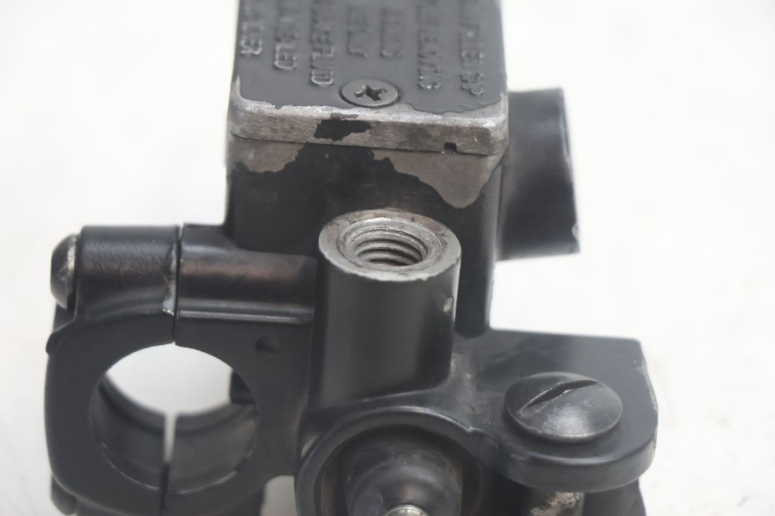 photo de FRONT BRAKE MASTER CYLINDER PIAGGIO NEW TYPHOON 50 (2018 - 2021) - Alternative perspective