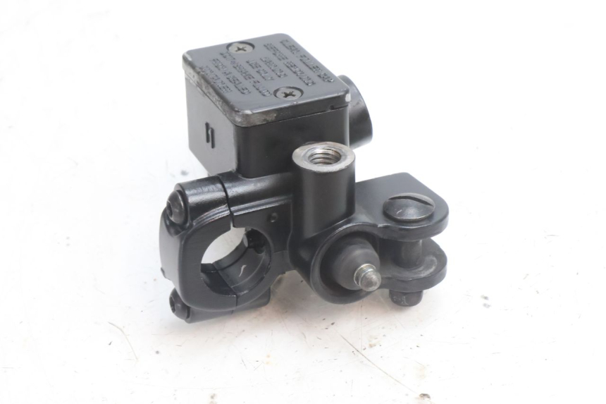 photo de FRONT BRAKE MASTER CYLINDER PIAGGIO NEW TYPHOON 50 (2018 - 2021) - Technical close-up