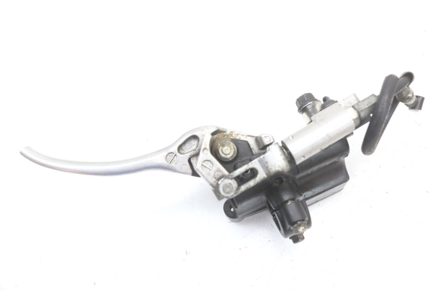 photo de FRONT BRAKE MASTER CYLINDER HONDA NHX LEAD 110 (2008 - 2010) - Technical close-up