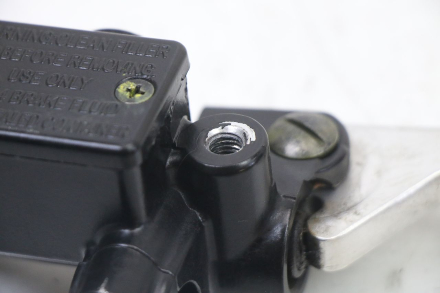 photo de FRONT BRAKE MASTER CYLINDER PIAGGIO NRG POWER PUREJET 50 (2018 - 2021) - Zoom on usage condition