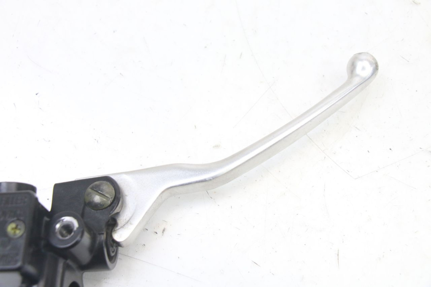 photo de FRONT BRAKE MASTER CYLINDER PIAGGIO NRG POWER PUREJET 50 (2018 - 2021) - Alternative perspective