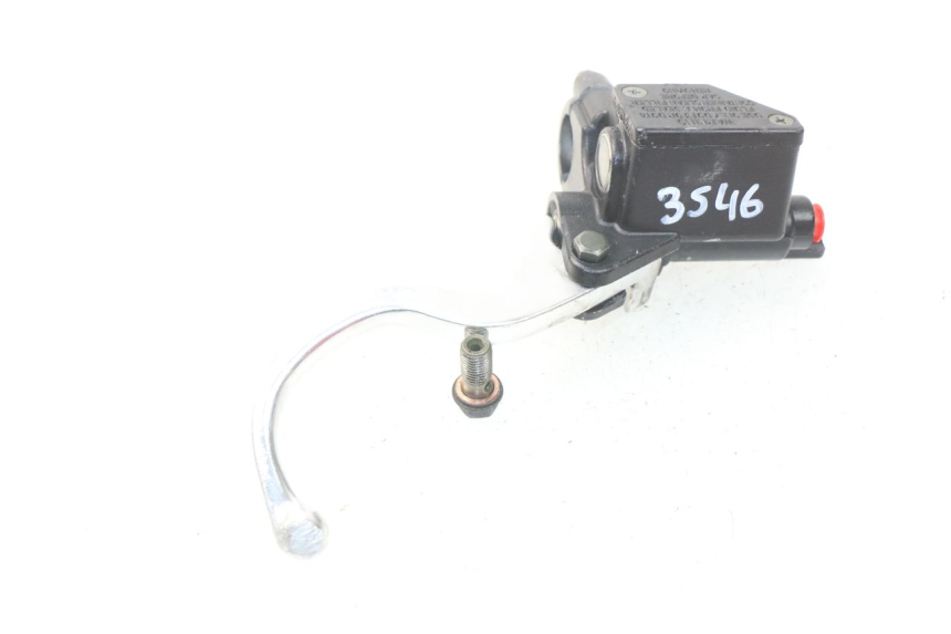 photo de FRONT MASTER CYLINDER SYM ORBIT III 3 4T 50 (2018 - 2021) - Alternative perspective