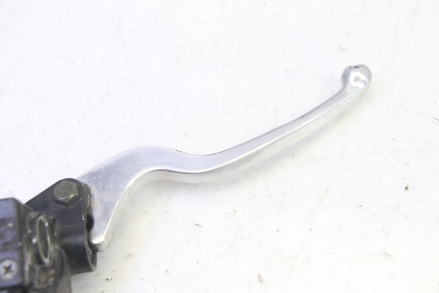 photo de FRONT BRAKE MASTER CYLINDER SYM ORBIT III 3 4T 50 (2021 - 2025) - Zoom on usage condition