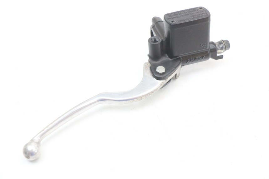 photo de FRONT BRAKE MASTER CYLINDER HONDA PCX (JF28) 125 (2009 - 2011) - Alternative perspective