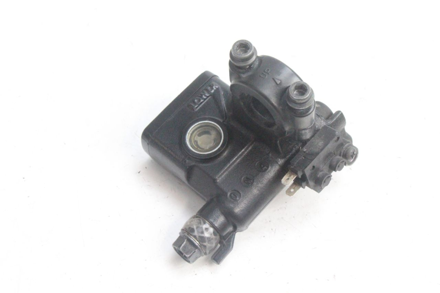 photo de FRONT BRAKE MASTER CYLINDER HONDA PCX (JF28) 125 (2009 - 2011) - Product overview