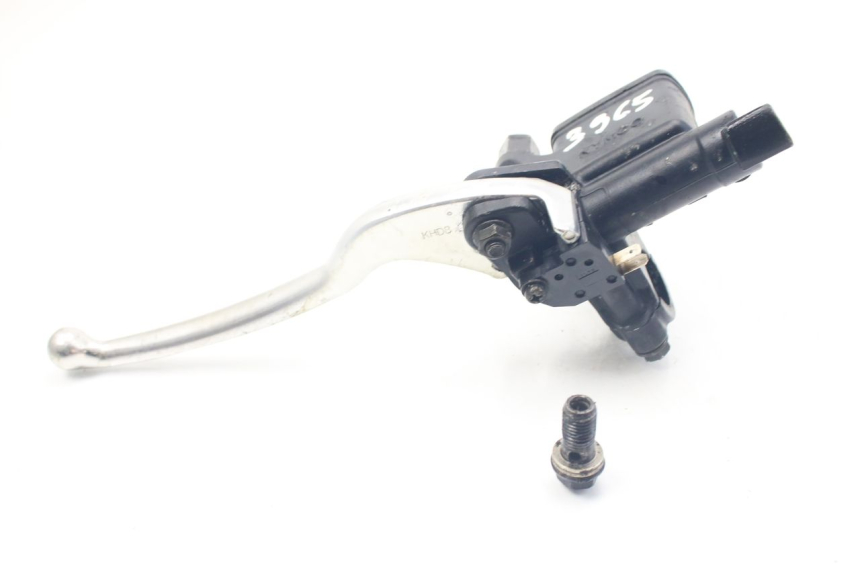 photo de FRONT MASTER CYLINDER KYMCO PEOPLE 250 (2004 - 2008) - Alternative perspective