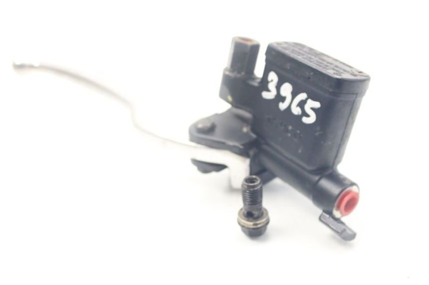 photo de FRONT MASTER CYLINDER KYMCO PEOPLE 250 (2004 - 2008) - Surface and material condition