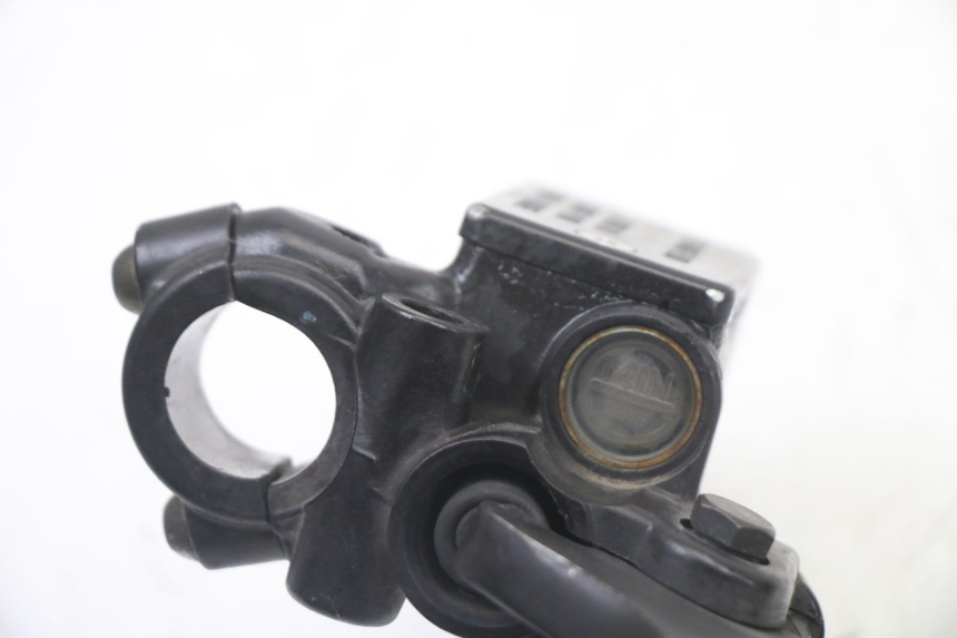 photo de FRONT BRAKE MASTER CYLINDER PEUGEOT LUDIX 50 (2008 - 2017) - Technical close-up