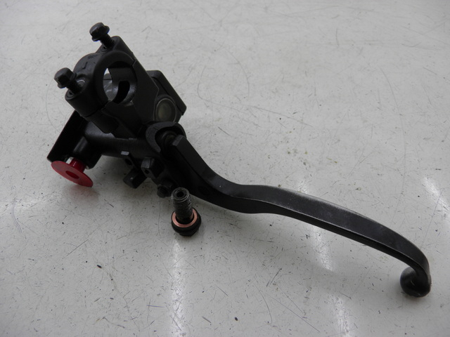 photo de FRONT BRAKE MASTER CYLINDER PEUGEOT V-CLIC VCLIC 50 (2007 - 2013) - Component detail