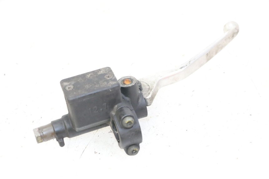 photo de FRONT BRAKE MASTER CYLINDER PIAGGIO VESPA GRANTURISMO 200 (2004 - 2005) - Technical close-up