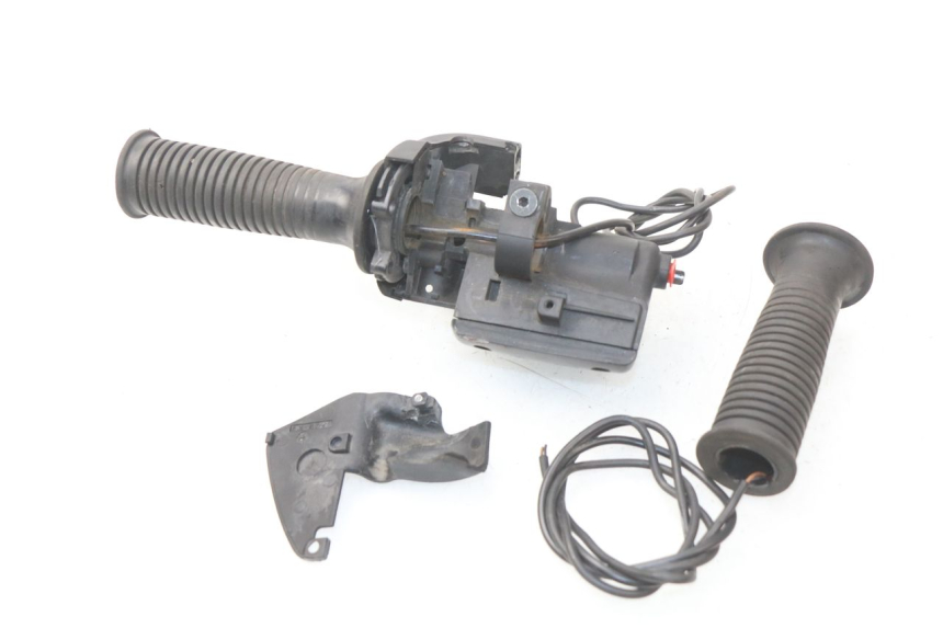 photo de FRONT BRAKE MASTER CYLINDER BMW R GS 1150 (1999 - 2004) - Checked used part