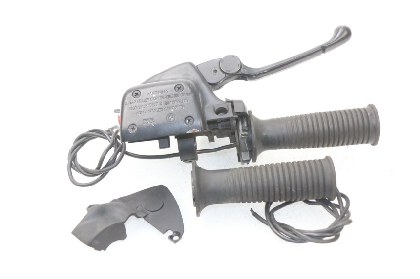 photo de FRONT BRAKE MASTER CYLINDER BMW R GS 1150 (1999 - 2004) - Markings and original references