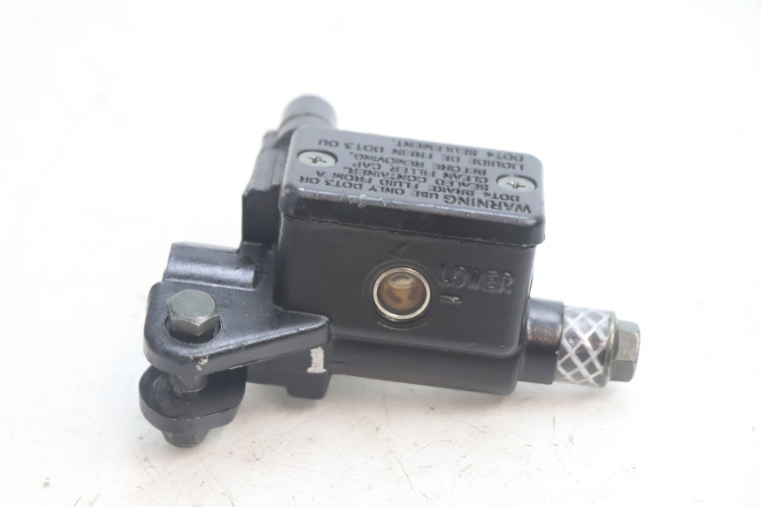 photo de FRONT BRAKE MASTER CYLINDER LAZIO RENO 50 (2016 - 2021) - Zoom on usage condition