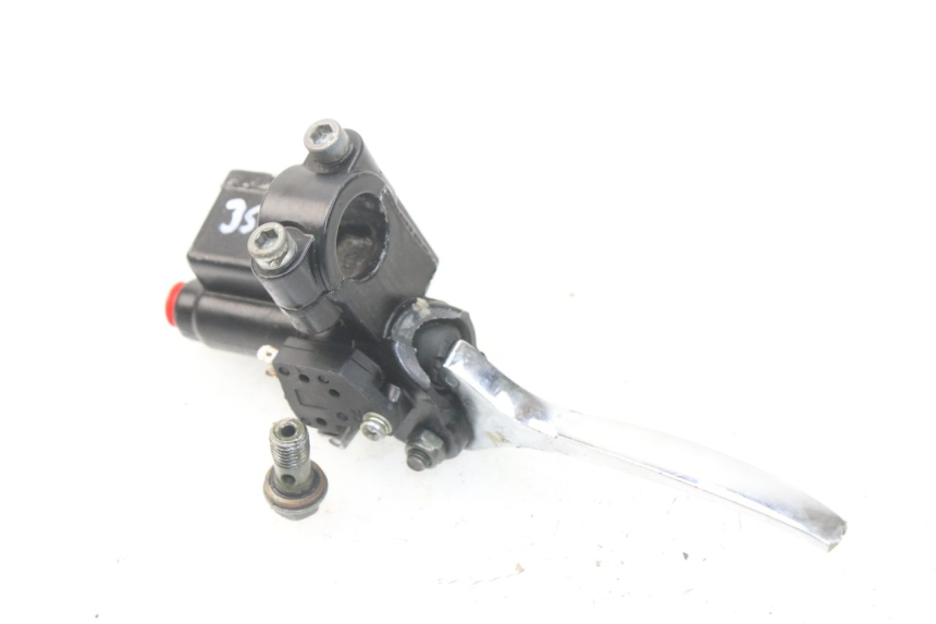 photo de FRONT BRAKE MASTER CYLINDER APOLLO RFZ 150 - Alternative perspective