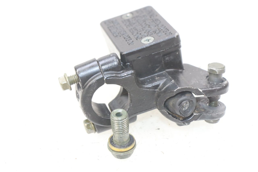 photo de FRONT BRAKE MASTER CYLINDER APOLLO RFZ 125 - Zoom on usage condition