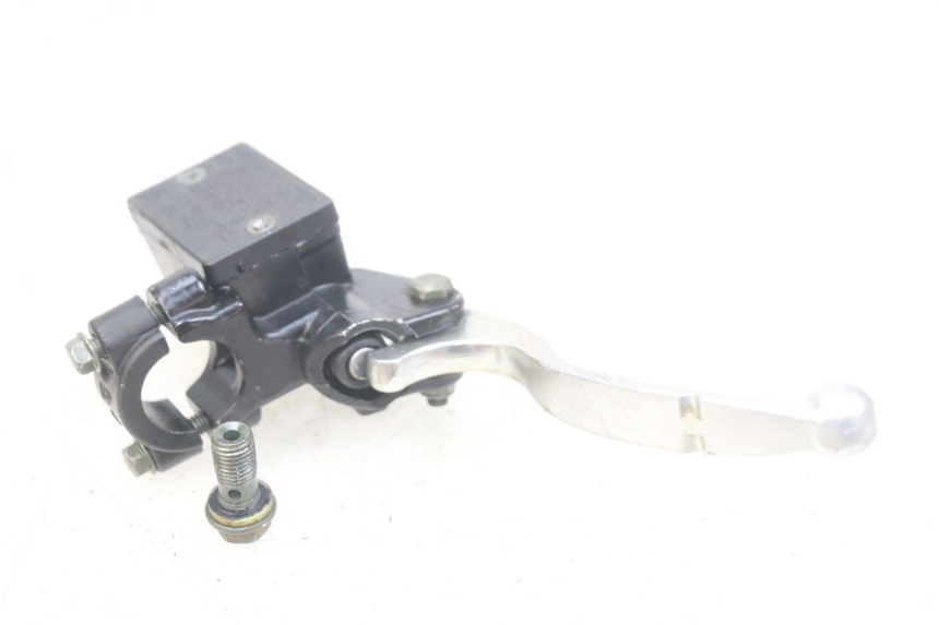 photo de FRONT BRAKE MASTER CYLINDER APOLLO RFZ 150 - Zoom on usage condition