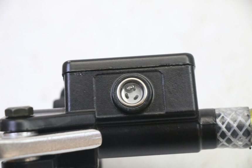 photo de FRONT BRAKE MASTER CYLINDER APOLLO RFZ 125 - Product overview