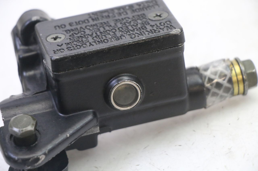 photo de FRONT BRAKE MASTER CYLINDER APOLLO RFZ 125 - Zoom on usage condition
