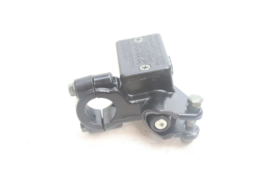 photo de FRONT BRAKE MASTER CYLINDER APOLLO RFZ 150 - Technical close-up