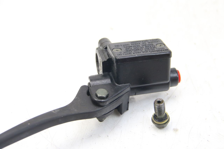 photo de FRONT MASTER CYLINDER TNT MOTOR ROMA 10' 4T 50 (2019 - 2022) - Zoom on usage condition