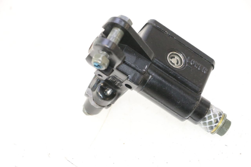 photo de FRONT BRAKE MASTER CYLINDER TNT MOTOR ROMA 12' 2T 50 (2007 - 2018) - Zoom on usage condition