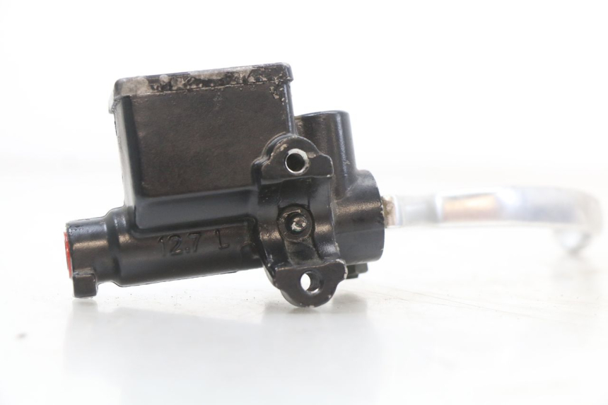 photo de FRONT BRAKE MASTER CYLINDER GILERA RUNNER SP 50 (2009 - 2017) - Zoom on usage condition