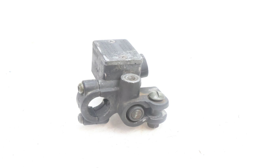 photo de FRONT BRAKE MASTER CYLINDER GILERA RUNNER SP 50 (2002 - 2004) - Zoom on usage condition