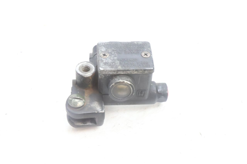 photo de FRONT BRAKE MASTER CYLINDER GILERA RUNNER SP 50 (2002 - 2004) - Technical close-up